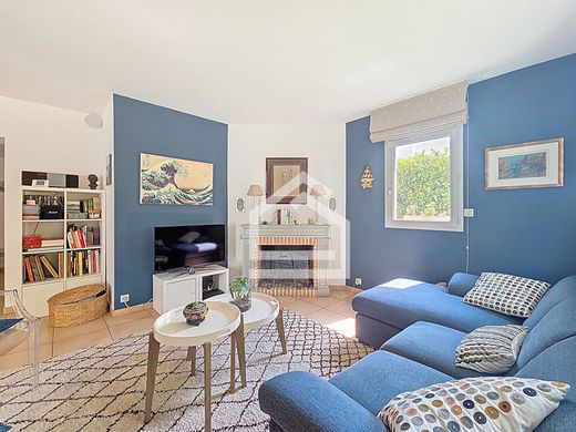 Casa de lujo en Mérignac, Gironda