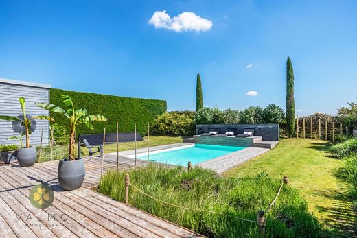 Luxury home in Houdan, Yvelines