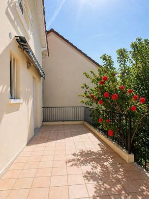 Luxury home in Antony, Hauts-de-Seine