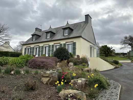 Maison de luxe à Saint-Quay-Perros, Côtes-d'Armor