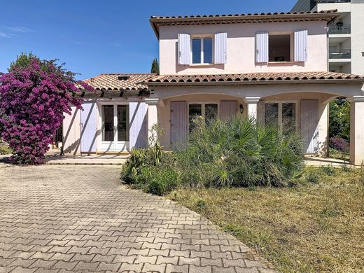 Villa en Juan-les-Pins, Alpes Marítimos