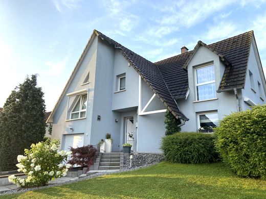 Luxus-Haus in Sessenheim, Bas-Rhin