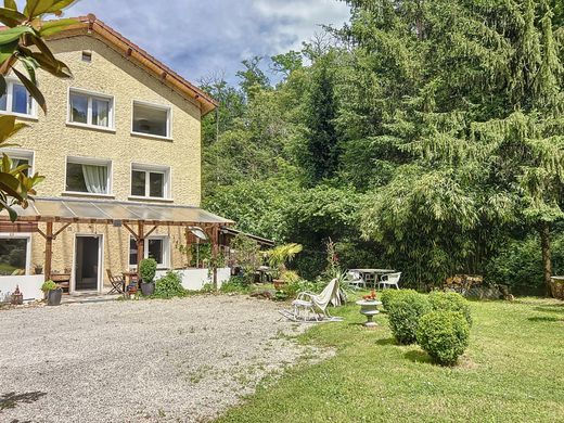 Maison de luxe à Saint-Genis-les-Ollières, Rhône