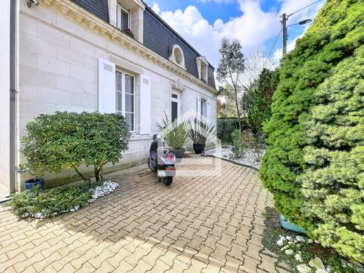 Luxury home in Caudéran, Gironde