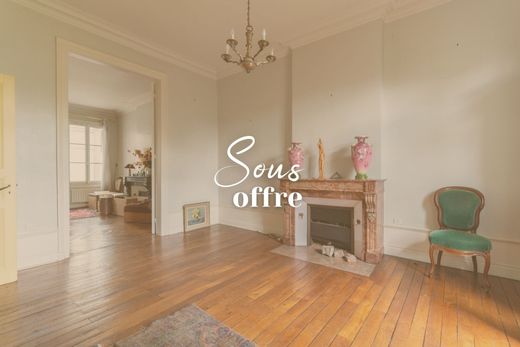 Luxury home in Tours, Indre and Loire