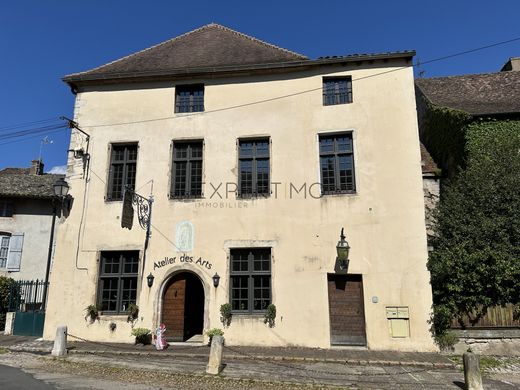 Luxury home in Tournus, Saône-et-Loire