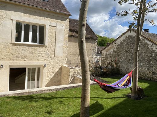 Maison de luxe à Montigny-sur-Loing, Seine-et-Marne