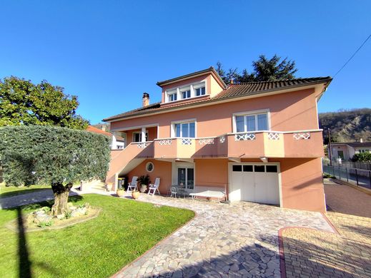 Luksusowy dom w Vienne, Isère