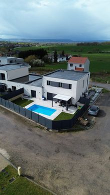 Luxury home in Vany, Moselle