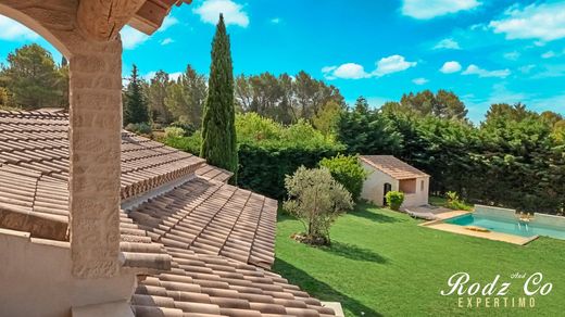 Villa in L'Isle-sur-la-Sorgue, Vaucluse