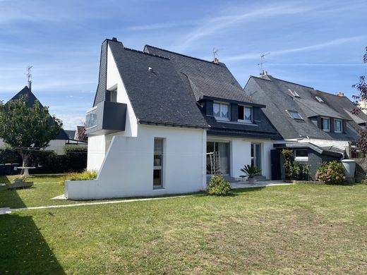 Luxury home in Ploemeur, Morbihan