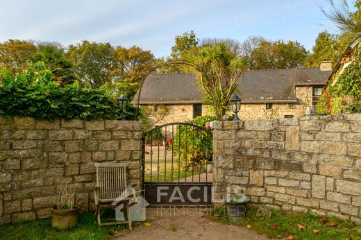 Casa di lusso a Quistinic, Morbihan