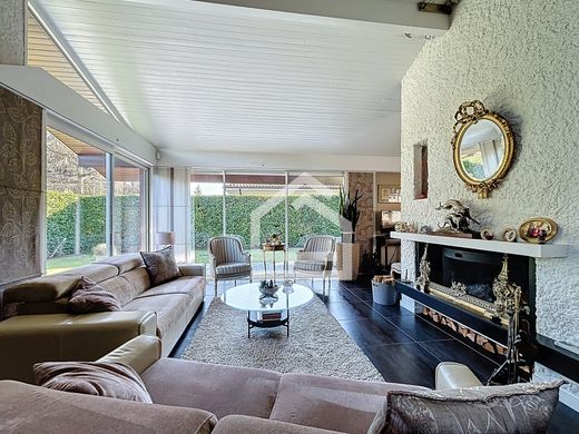 Luxury home in Mérignac, Gironde