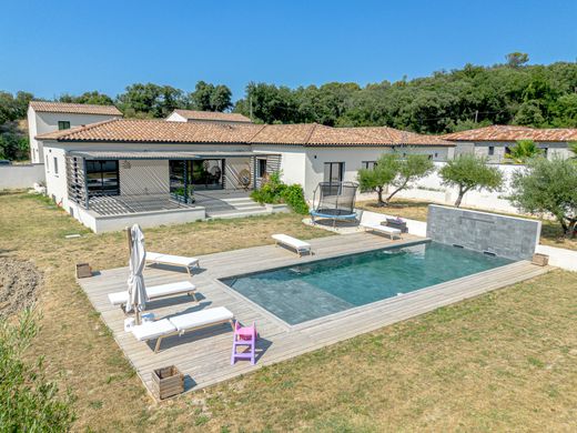 Villa in Mondragon, Vaucluse