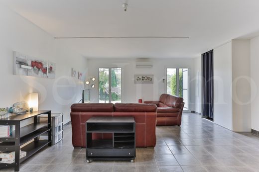 Maison de luxe à Garrigues-Sainte-Eulalie, Gard