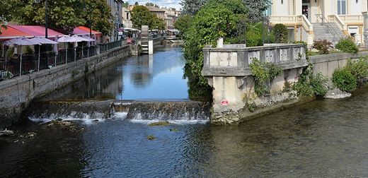 L'Isle-sur-la-Sorgue, Vaucluseの高級住宅