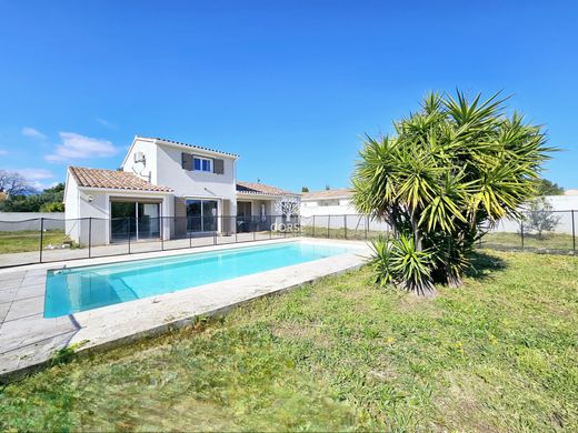 빌라 / Ghisonaccia, Upper Corsica