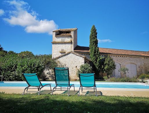 Luxury home in Laburgade, Lot