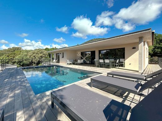 Luxury home in Sainte-Lucie de Porto-Vecchio, South Corsica