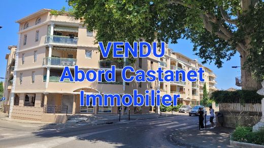 Apartment in Orange, Vaucluse