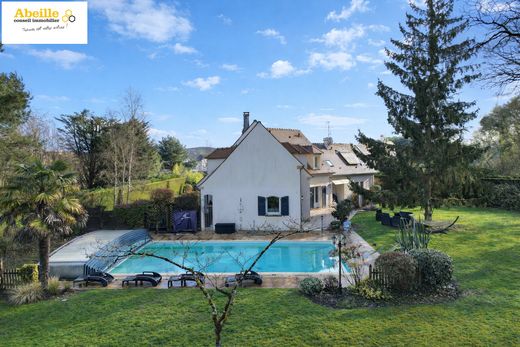 Luxury home in Limours, Essonne