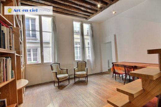 Apartament w Beaubourg, Marais, Notre Dame - Ile de La Cité, Paris