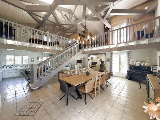 Luxury home in L'Isle-en-Dodon, Upper Garonne