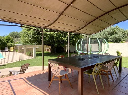 Luxury home in Uzès, Gard