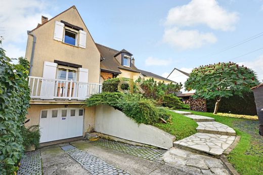 Maison de luxe à Quincy-sous-Sénart, Essonne