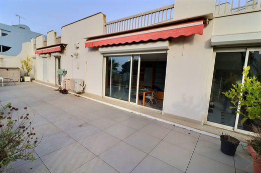 La Grande-Motte, Héraultのアパートメント