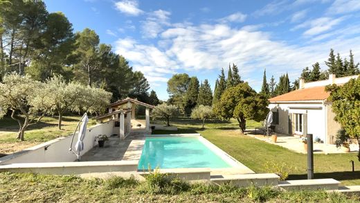 Maison de luxe à Eyragues, Bouches-du-Rhône
