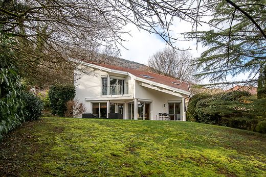 Casa di lusso a Échenevex, Ain