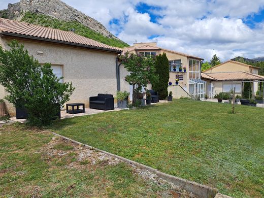 호화 저택 / Sisteron, Alpes-de-Haute-Provence