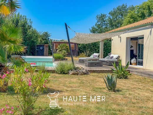 Элитный дом, Talmont-Saint-Hilaire, Vendée