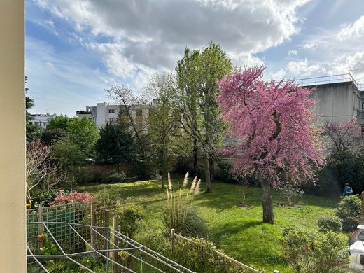 Piso / Apartamento en Saint-Maur-des-Fossés, Valle de Marne