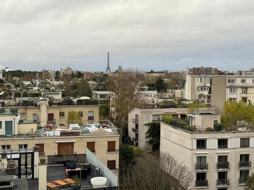 Apartment / Etagenwohnung in Neuilly-sur-Seine, Hauts-de-Seine