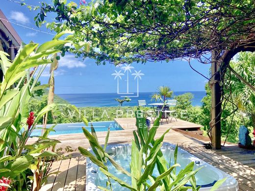 Luxus-Haus in Pointe-Noire, Guadeloupe