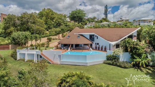 Luxury home in Case-Pilote, Martinique