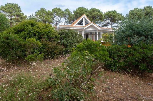 Luxury home in Le Porge, Gironde