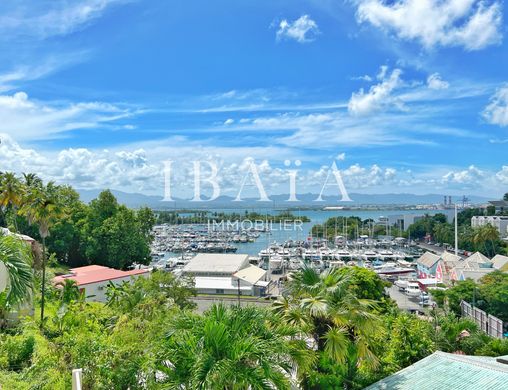 Luksusowy dom w Le Gosier, Guadeloupe