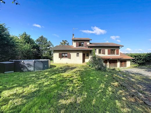 Luxury home in Saint-Genis-Laval, Rhône