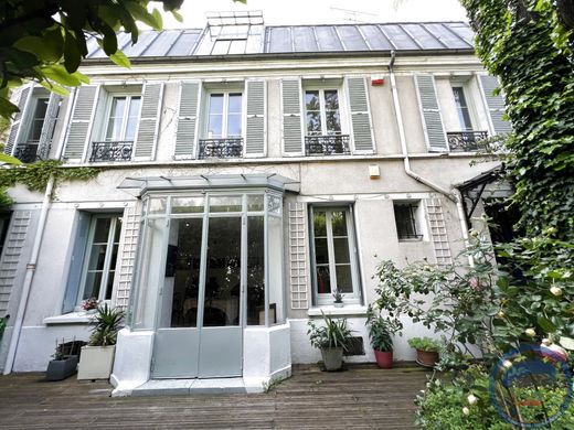 Casa di lusso a Aubervilliers, Seine-Saint-Denis