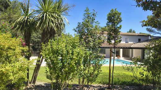 Villa à Nîmes, Gard