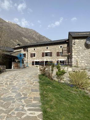 Luxury home in Porta, Pyrénées-Orientales