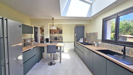 Luxe woning in Cabanac-et-Villagrains, Gironde