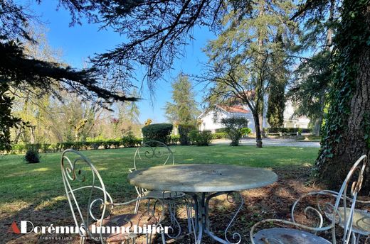 豪宅  Latresne, Gironde