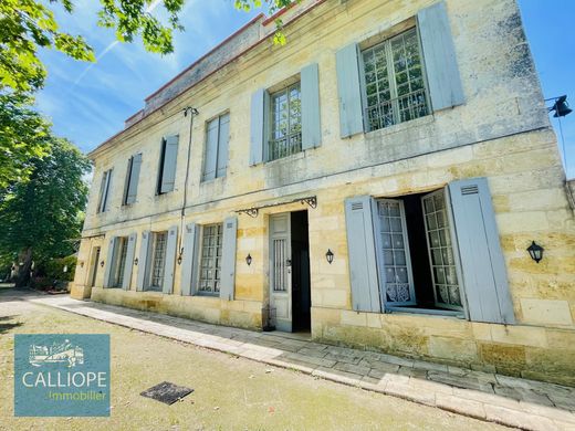 Luxus-Haus in Ludon-Médoc, Gironde