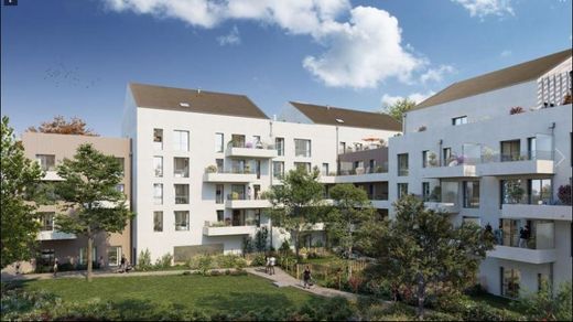 Apartment / Etagenwohnung in Caen, Calvados