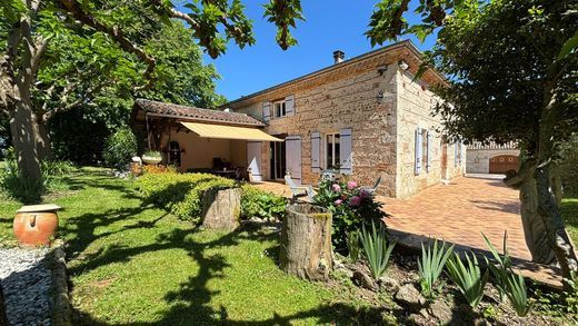 Πολυτελή κατοικία σε Agen, Lot-et-Garonne