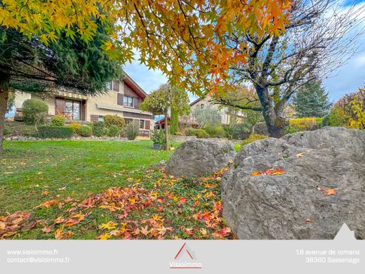 Luxe woning in Sassenage, Isère